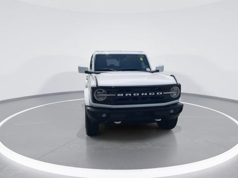 Used 2025 Ford Bronco Outer Banks AWD/4WD image 3