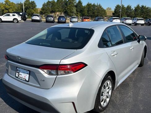 Used 2024 Toyota Corolla LE FWD image 3