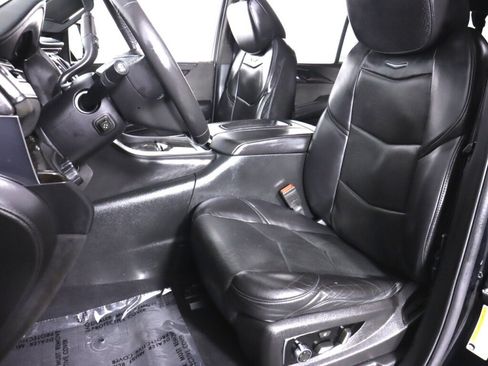 Used 2016 Cadillac Escalade ESV Platinum AWD/4WD image 29