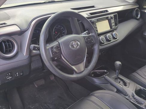 Used 2017 Toyota RAV4 LE image 9