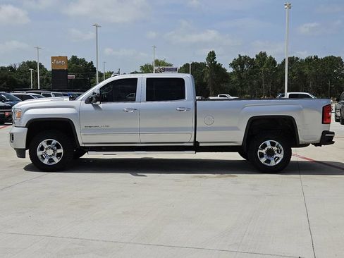 Used 2018 GMC Sierra 3500 Denali w/ Duramax Plus Package AWD/4WD image 4