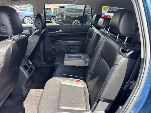 Used 2018 Volkswagen Atlas SE AWD/4WD image 16
