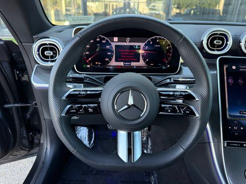 Used 2025 Mercedes-Benz CLE 300 4MATIC Coupe image 32