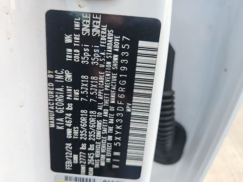 Used 2024 Kia Sportage EX image 8