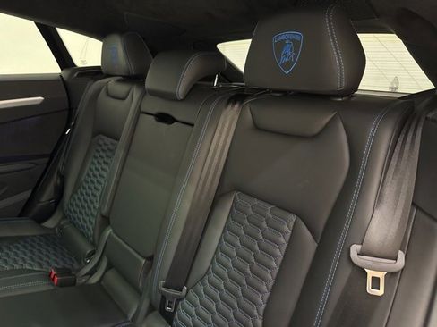 Used 2020 Lamborghini Urus image 54