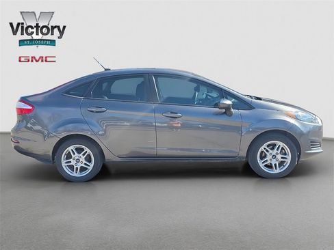 Used 2019 Ford Fiesta SE image 17