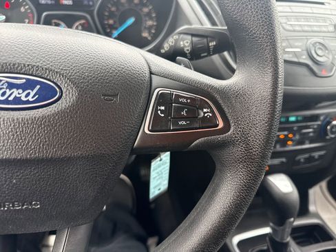 Used 2017 Ford Escape SE image 31