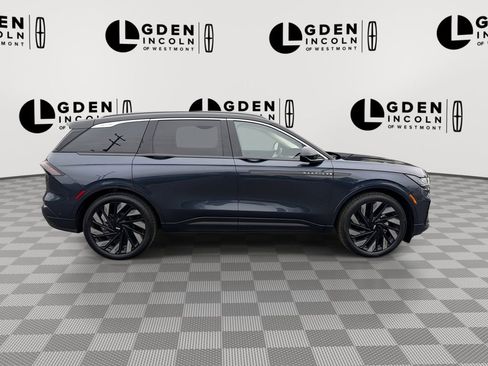 Used 2024 Lincoln Nautilus Black Label w/ Jet Appearance Package (87T) image 9