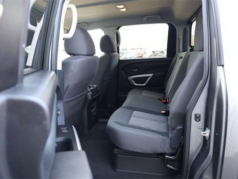 Certified 2024 Nissan Titan SV w/ SV Convenience Package image 22