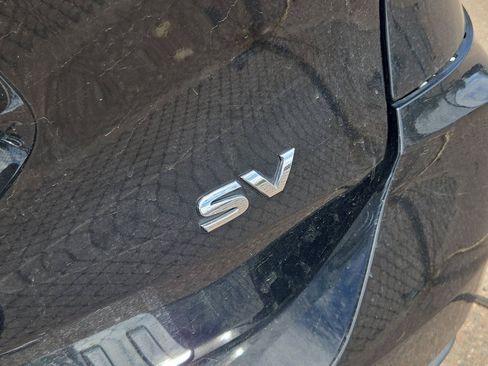 Used 2017 Nissan Rogue SV FWD image 21