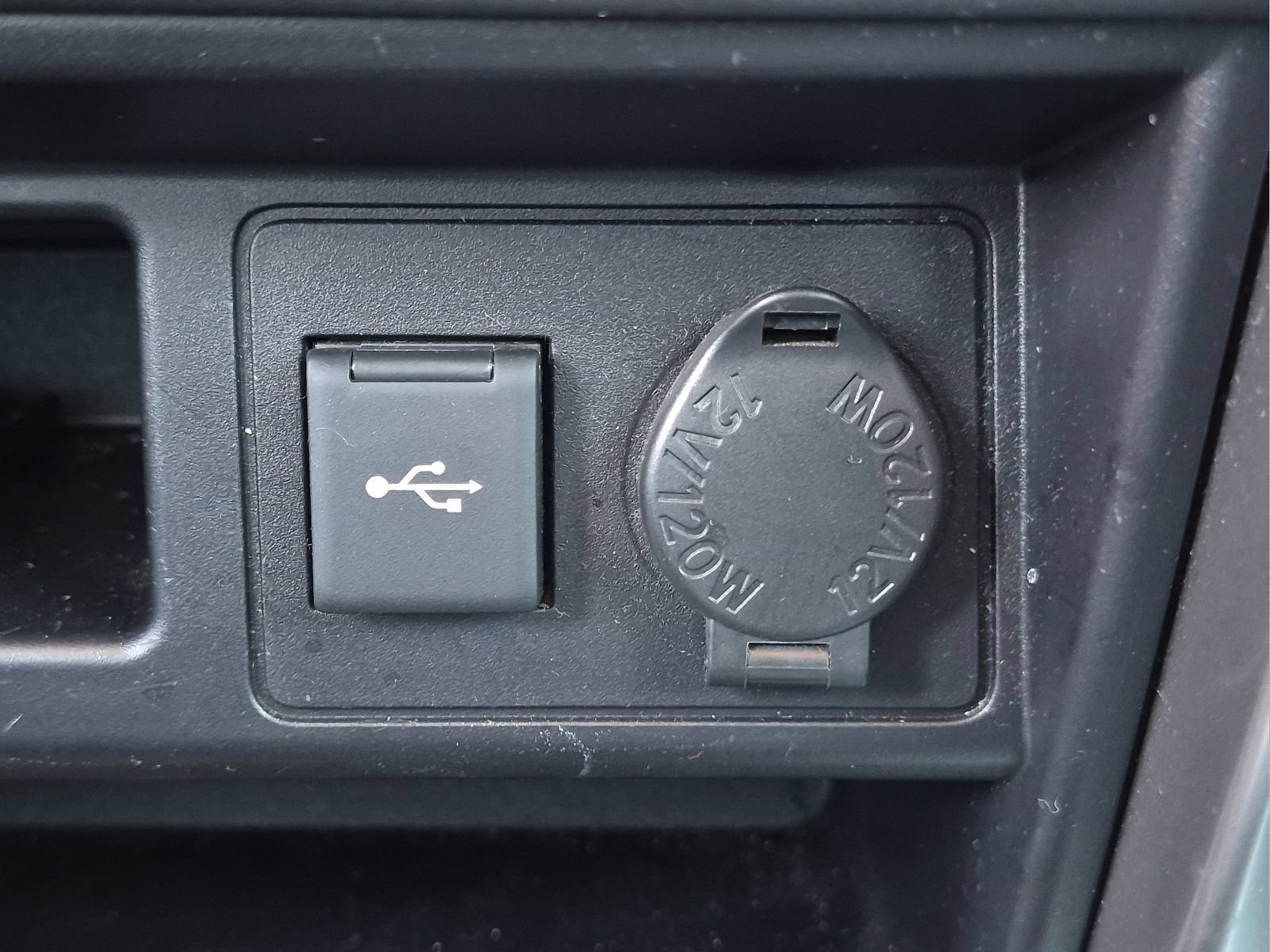 Used 2021 Toyota 4Runner SR5 AWD/4WD image 23