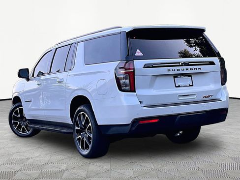 Used 2024 Chevrolet Suburban RST w/ Luxury Package AWD/4WD image 4