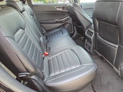 Used 2020 Ford Edge SEL FWD image 18