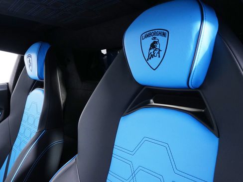 Used 2024 Lamborghini Revuelto AWD/4WD image 24