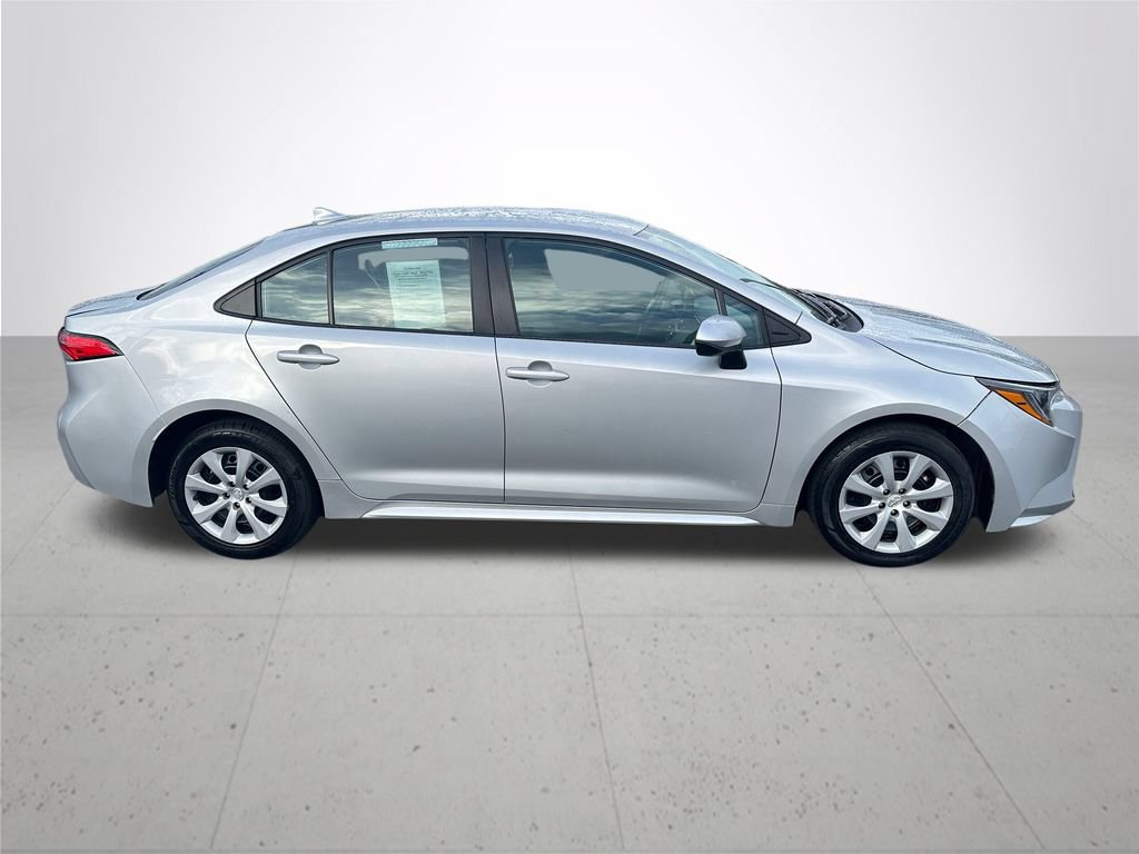 Used 2024 Toyota Corolla LE FWD image 6
