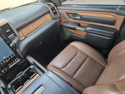 Used 2022 RAM 1500 Limited AWD/4WD image 15