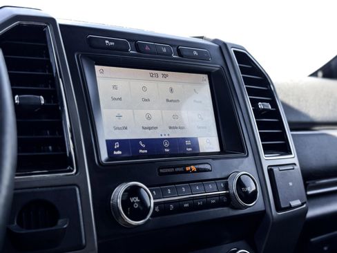 Used 2020 Ford Expedition XLT w/ Equipment Group 202A RWD image 21