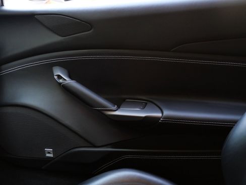 Used 2018 Ferrari 488 GTB image 15