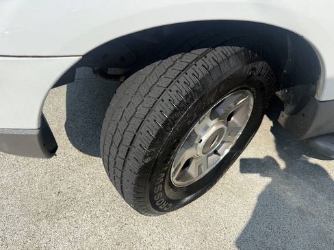 Used 2003 Ford Explorer Sport Trac XLT RWD image 22