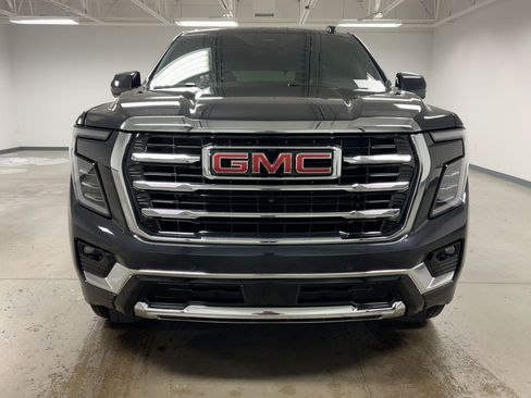 Used 2025 GMC Yukon Elevation image 4