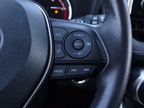 Certified 2025 Toyota RAV4 XLE Premium AWD/4WD image 36