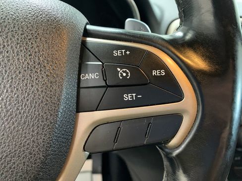 Used 2016 Jeep Grand Cherokee Laredo w/ Quick Order Package 23E image 13