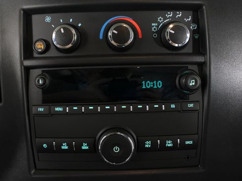 New 2026 Chevrolet Express 2500 RWD image 4