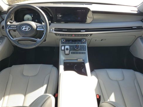 Used 2023 Hyundai Palisade SEL w/ Premium Package image 11