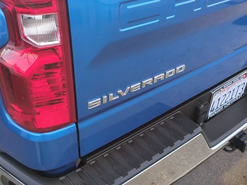 Used 2022 Chevrolet Silverado 1500 LT w/ Protection Package AWD/4WD image 31