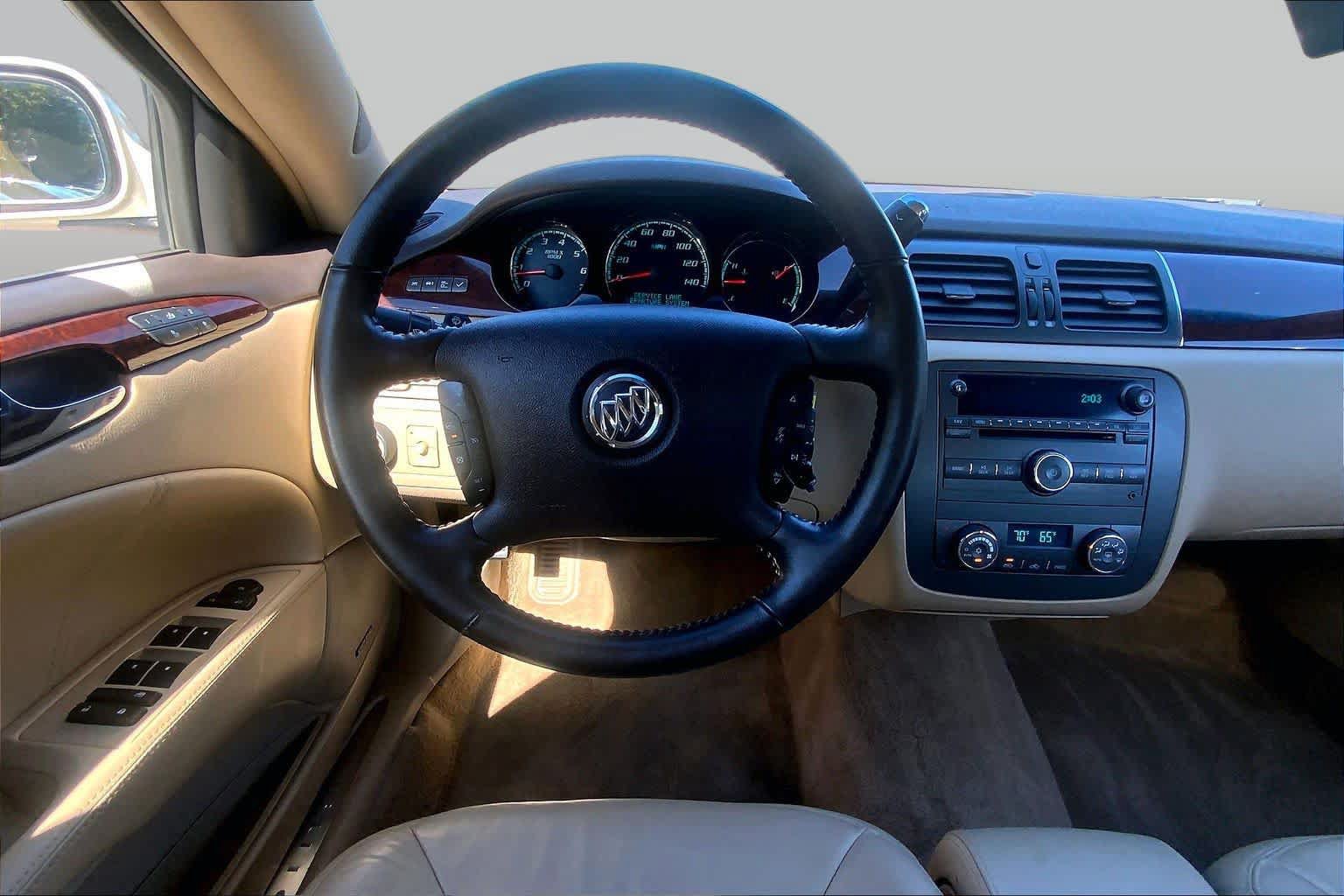 Used 2010 Buick Lucerne CXL FWD image 6