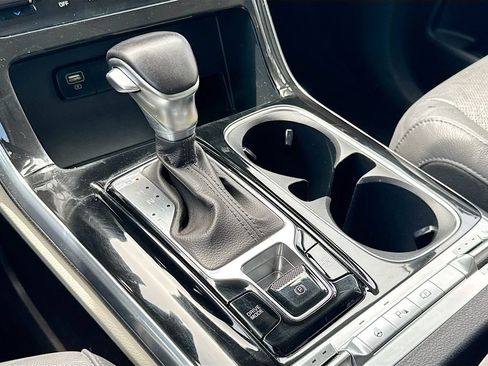 Used 2022 Kia Carnival SX Prestige FWD image 18