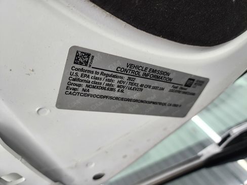 Used 2022 Chevrolet Silverado 2500 High Country w/ Safety Package II image 27