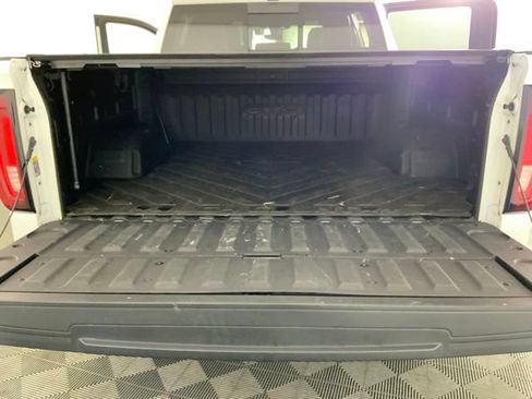 Used 2021 GMC Sierra 1500 AT4 w/ AT4 Premium Package AWD/4WD image 39