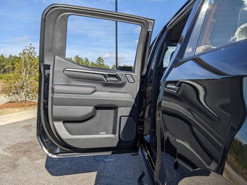 Used 2023 GMC Sierra 1500 AT4X image 59