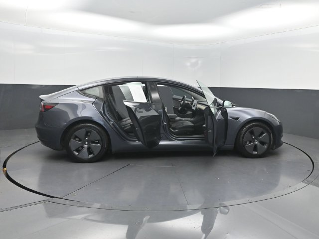 Used 2023 Tesla Model 3 Standard Range RWD image 26