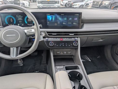 Used 2024 Hyundai Sonata SEL image 16