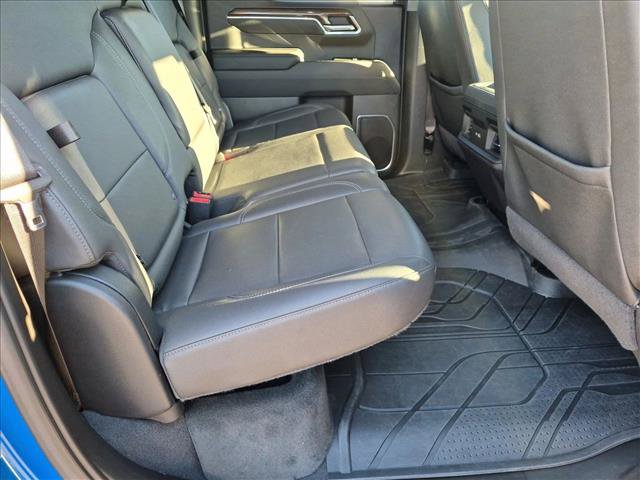 Used 2023 Chevrolet Silverado 1500 RST w/ Convenience Package II AWD/4WD image 17