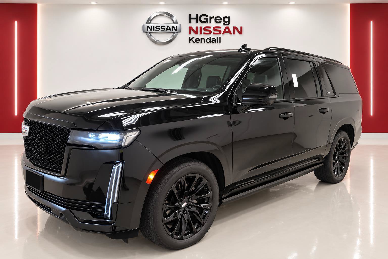 Used 2023 Cadillac Escalade ESV Sport Platinum w/ LPO, ONYX Package AWD/4WD image 3