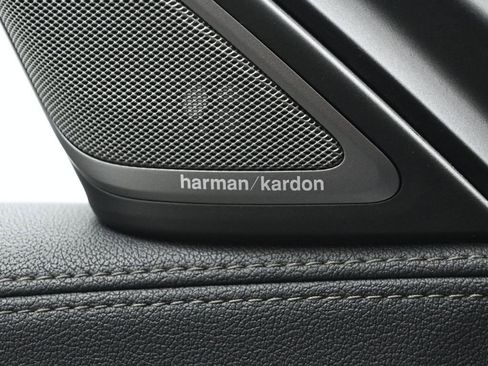 Used 2019 BMW 750i image 42