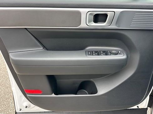 New 2026 Hyundai Santa Fe SE image 9