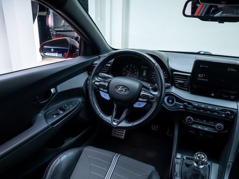 Used 2022 Hyundai Veloster N FWD image 9
