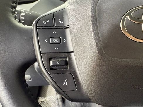 Used 2024 Toyota Prius LE image 27