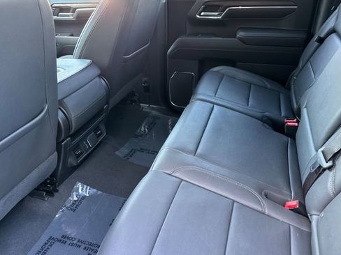 Used 2024 GMC Sierra 1500 SLT image 14