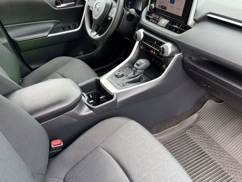 Certified 2025 Toyota RAV4 XLE image 16