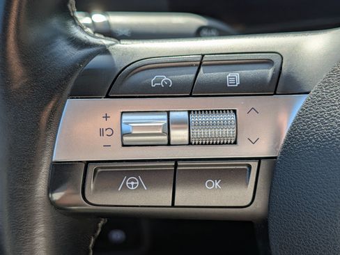 Used 2024 Hyundai Kona SEL FWD image 32