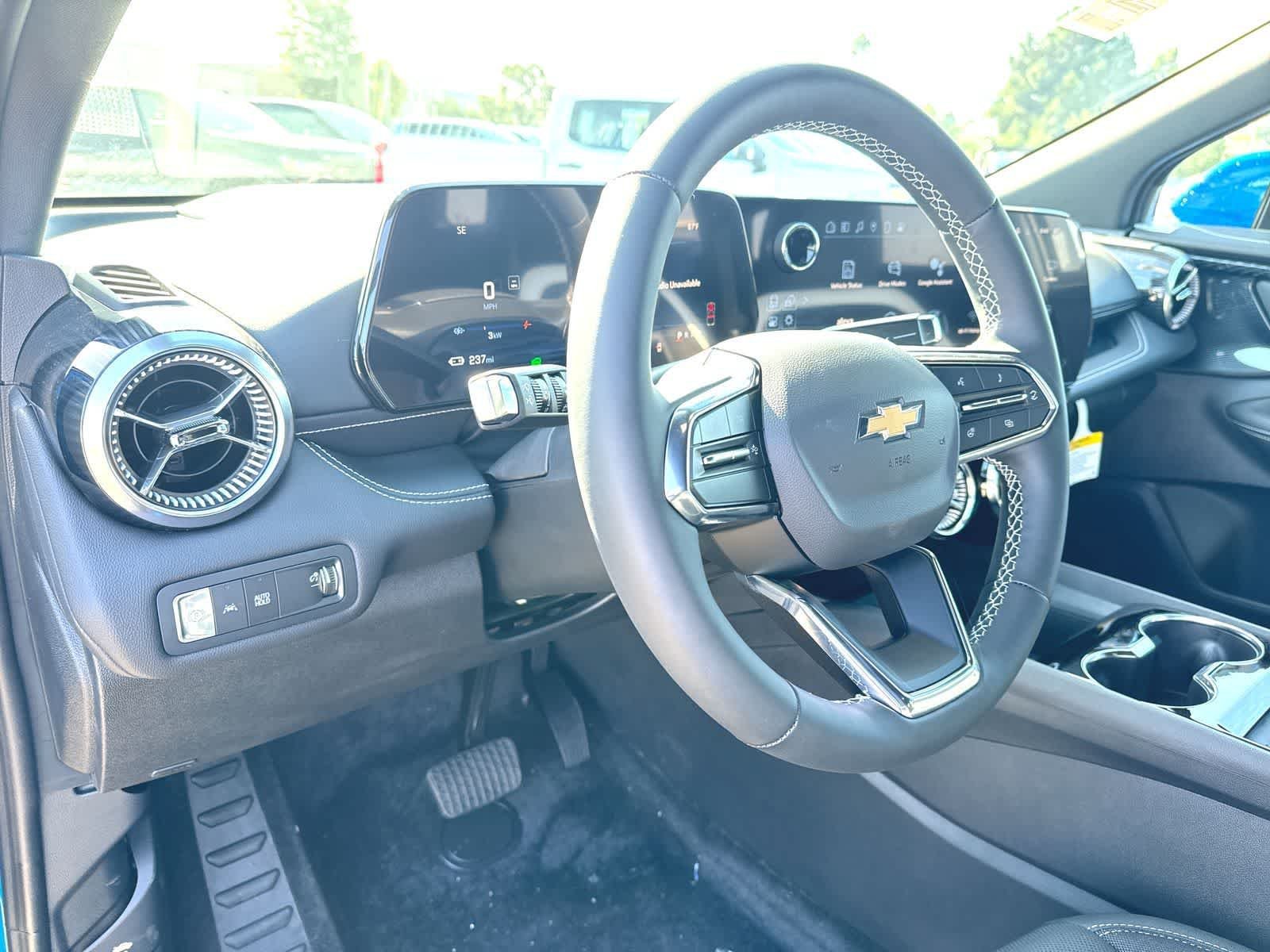 Used 2025 Chevrolet Blazer EV LT AWD/4WD image 10