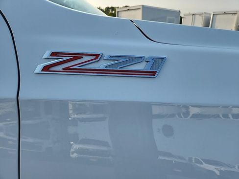 Certified 2023 Chevrolet Suburban Z71 w/ Z71 Off-Road Package AWD/4WD image 52