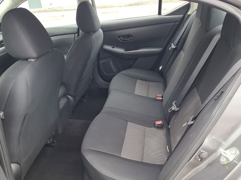 Used 2024 Nissan Sentra SV image 10