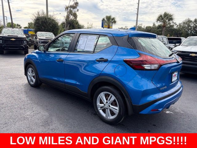 Used 2021 Nissan Kicks S FWD image 4