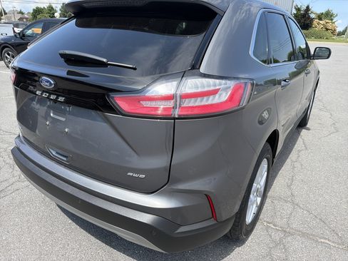 Used 2024 Ford Edge SEL AWD/4WD image 3